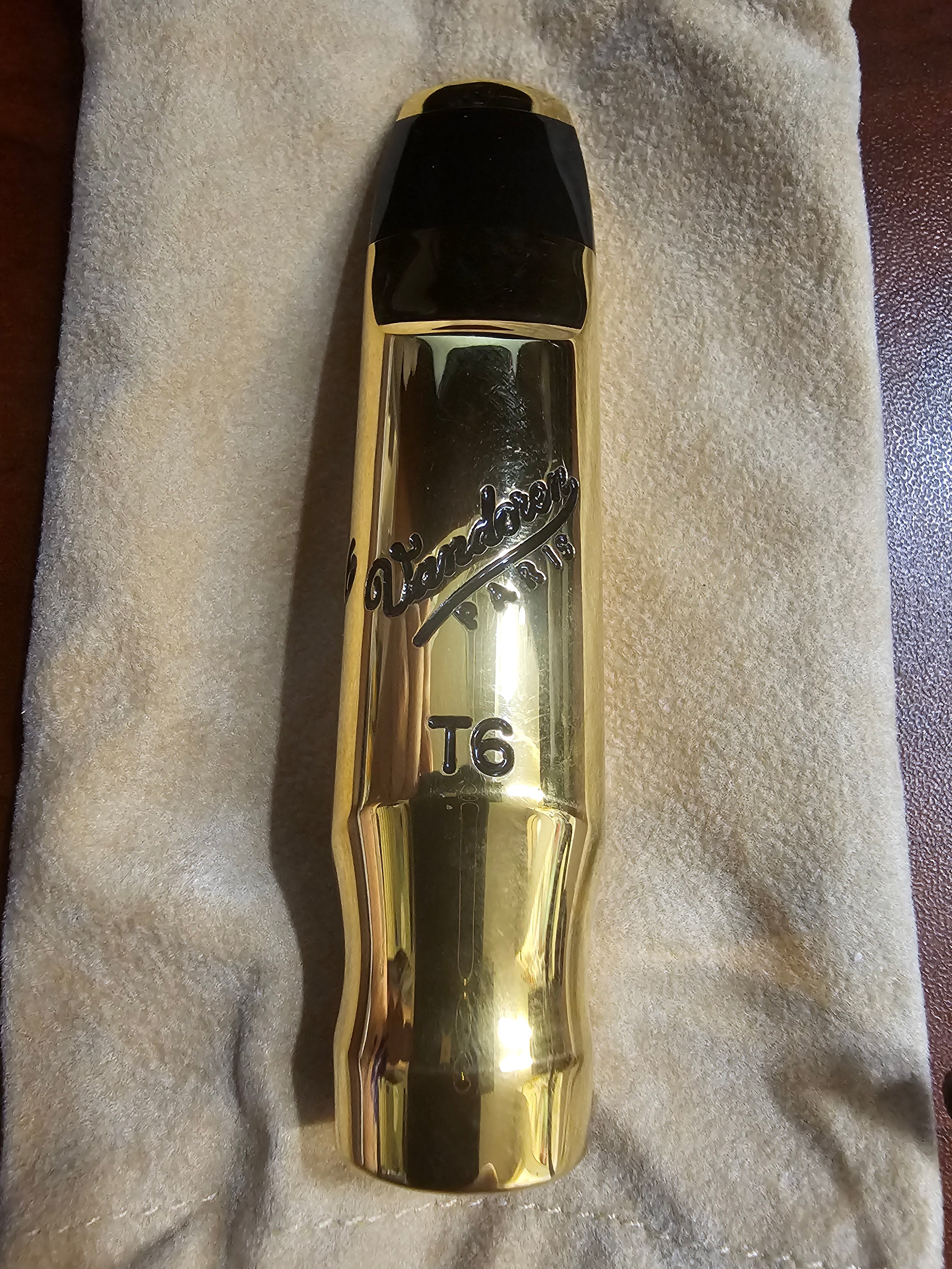 Vandoren V16 Metal Tenor Saxophone Mouthpiece T6 - Large Chamber B Sto