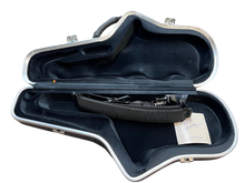 Load image into Gallery viewer, Jakob Winter Alto Saxophone Shaped Thermoshock Case - JW-2192