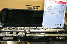 Load image into Gallery viewer, Yamaha Advantage Flute