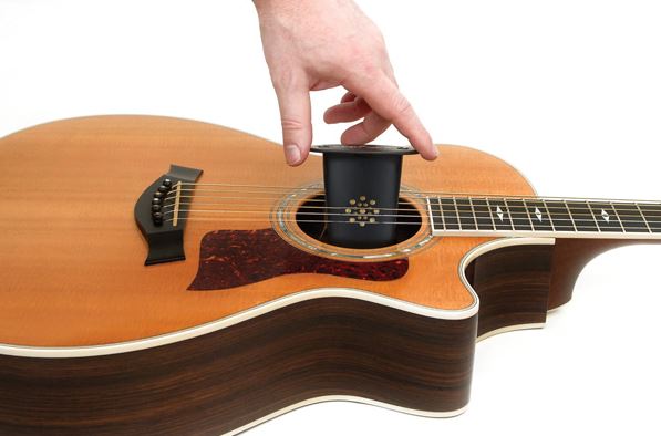 D'Addario Acoustic Guitar Humidifier with Digital Humidity & Temperature Sensor