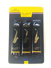 Load image into Gallery viewer, Vandoren Alto Sax Traditional Reeds - 3 Card