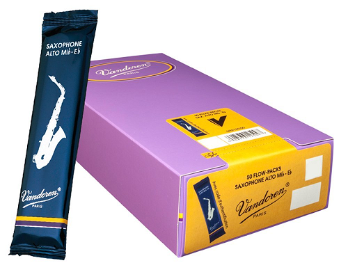 Vandoren Alto Sax Traditional Reeds - Bulk Pack - 50 Reeds