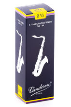 Load image into Gallery viewer, Vandoren Traditional Tenor Saxophone Reeds - 5 Per Box
