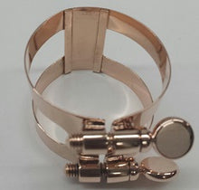 Load image into Gallery viewer, Bonade Inverted Baritone Sax Plated Ligature - Rose Gold- 2256UGP