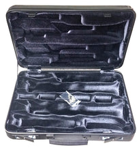 Load image into Gallery viewer, Selmer Prisme Double Clarinet Case